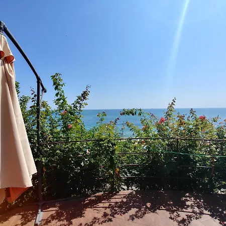 Tatil Evi на приватному пляжу - совіньйон 2025 *
