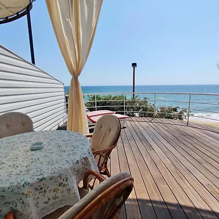 Котедж На Приватному Пляжі - Совіньйон Одеса