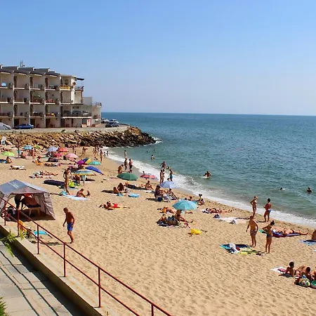 на приватному пляжу - совіньйон 2025 Tatil Evi Odessa