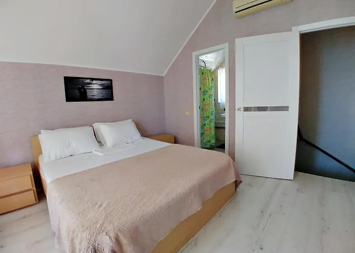 Котедж На Приватному Пляжі - Совіньйон Одеса