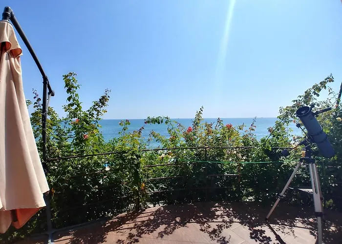 Котедж На Приватному Пляжі - Совіньйон Одеса * Odessa