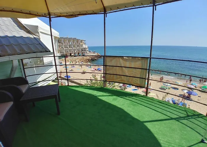 Котедж На Приватному Пляжі - Совіньйон Одеса