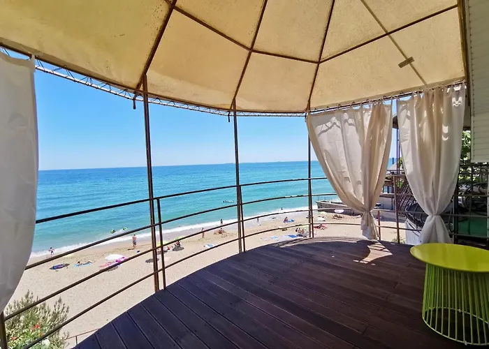 Котедж На Приватному Пляжі - Совіньйон Одеса