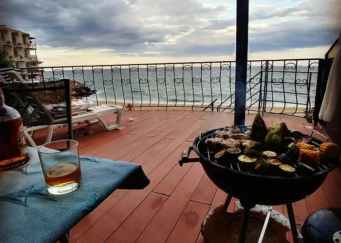 Котедж На Приватному Пляжі - Совіньйон Одеса