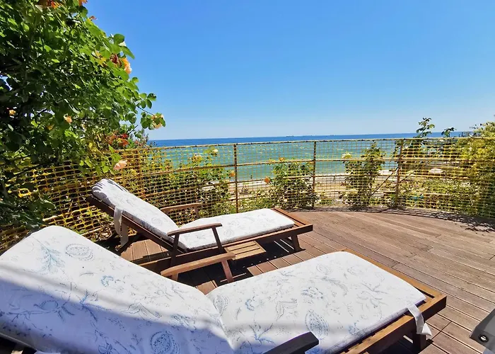 Котедж На Приватному Пляжі - Совіньйон Одеса * Odessa